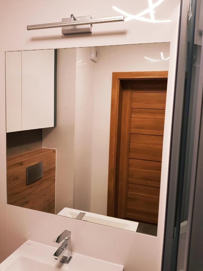 Jurajska Plaza - Nowoczesny Apartament Z Osobna Sypialnia, Parking Gratis - Kielce Buitenkant foto
